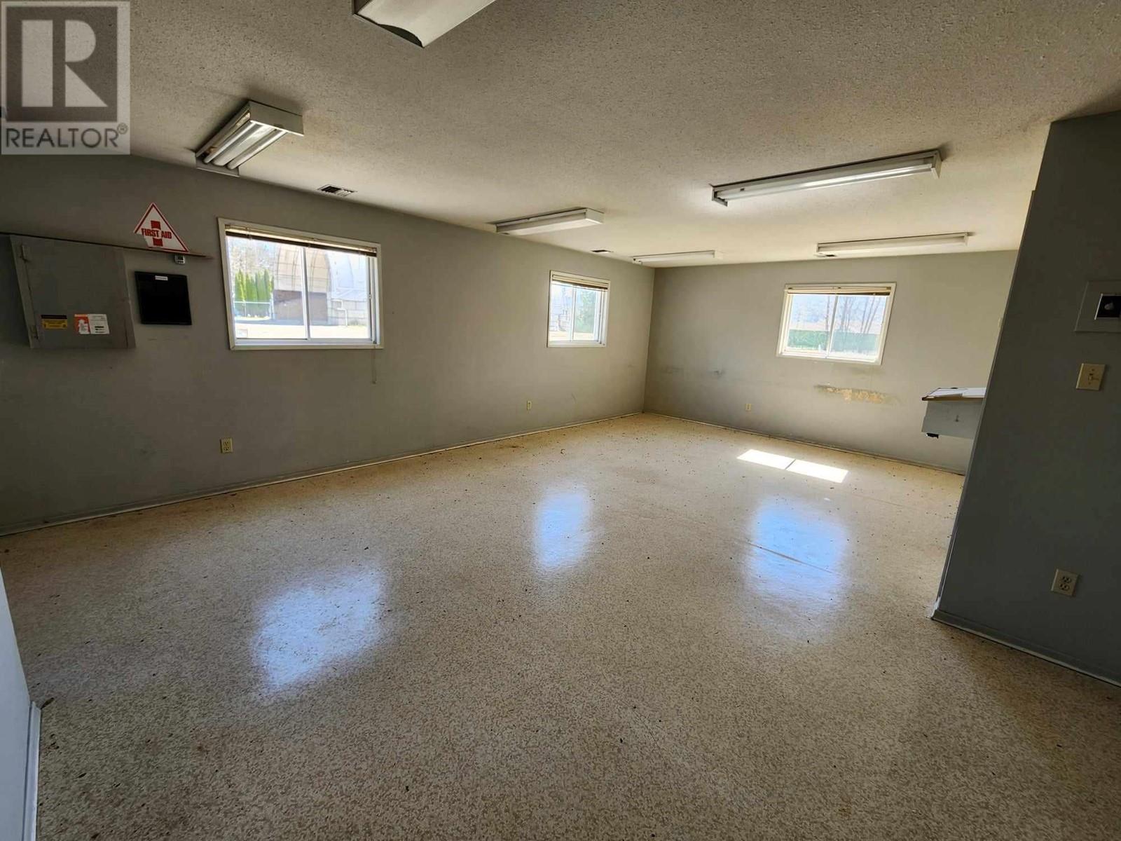 4063 Express Point Crescent. Scotch Creek, British Columbia