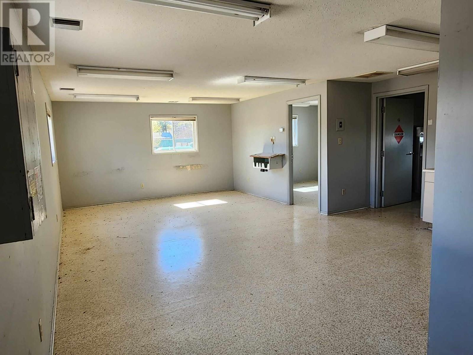 4063 Express Point Crescent. Scotch Creek, British Columbia