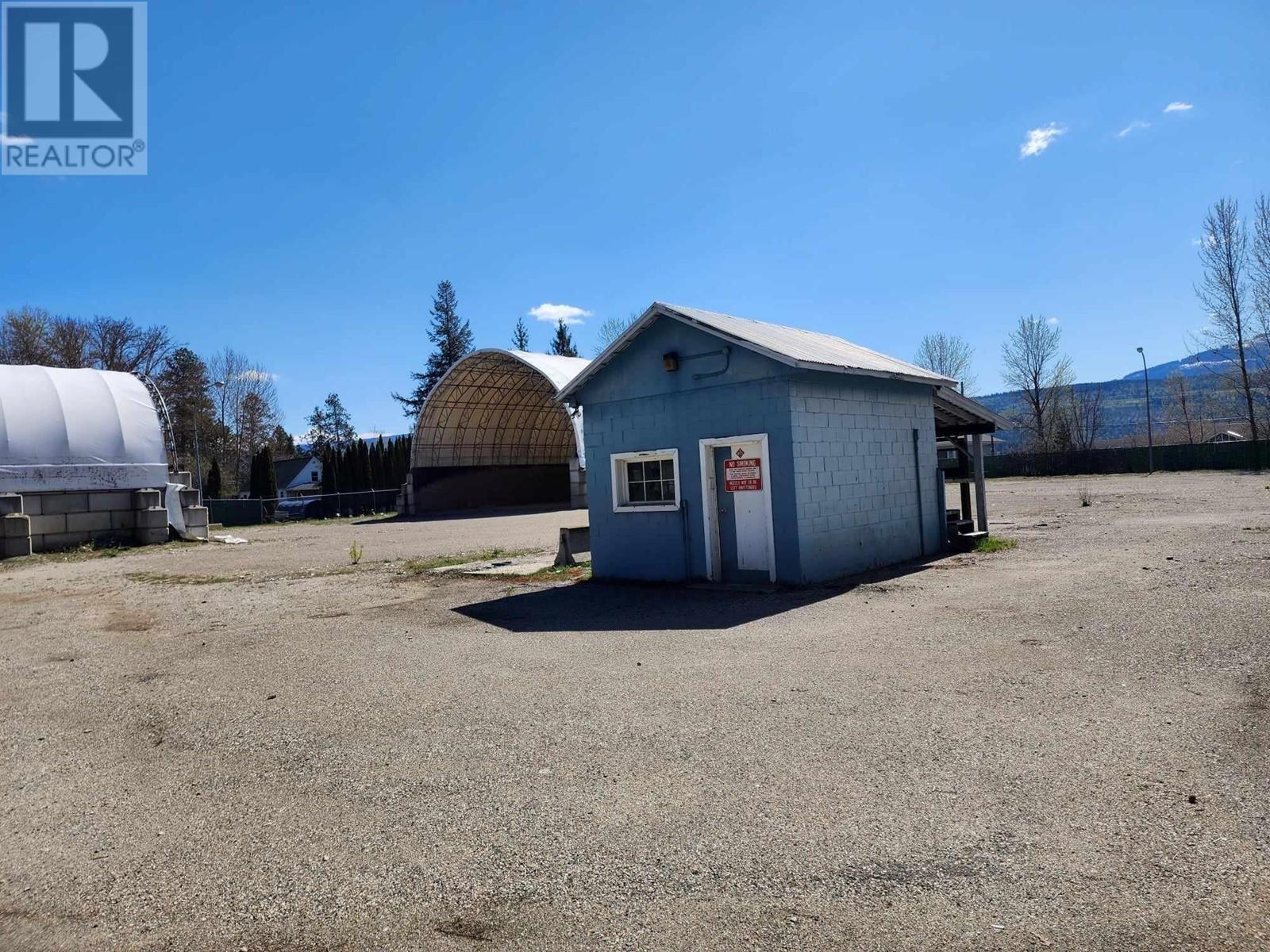 4063 Express Point Crescent. Scotch Creek, British Columbia