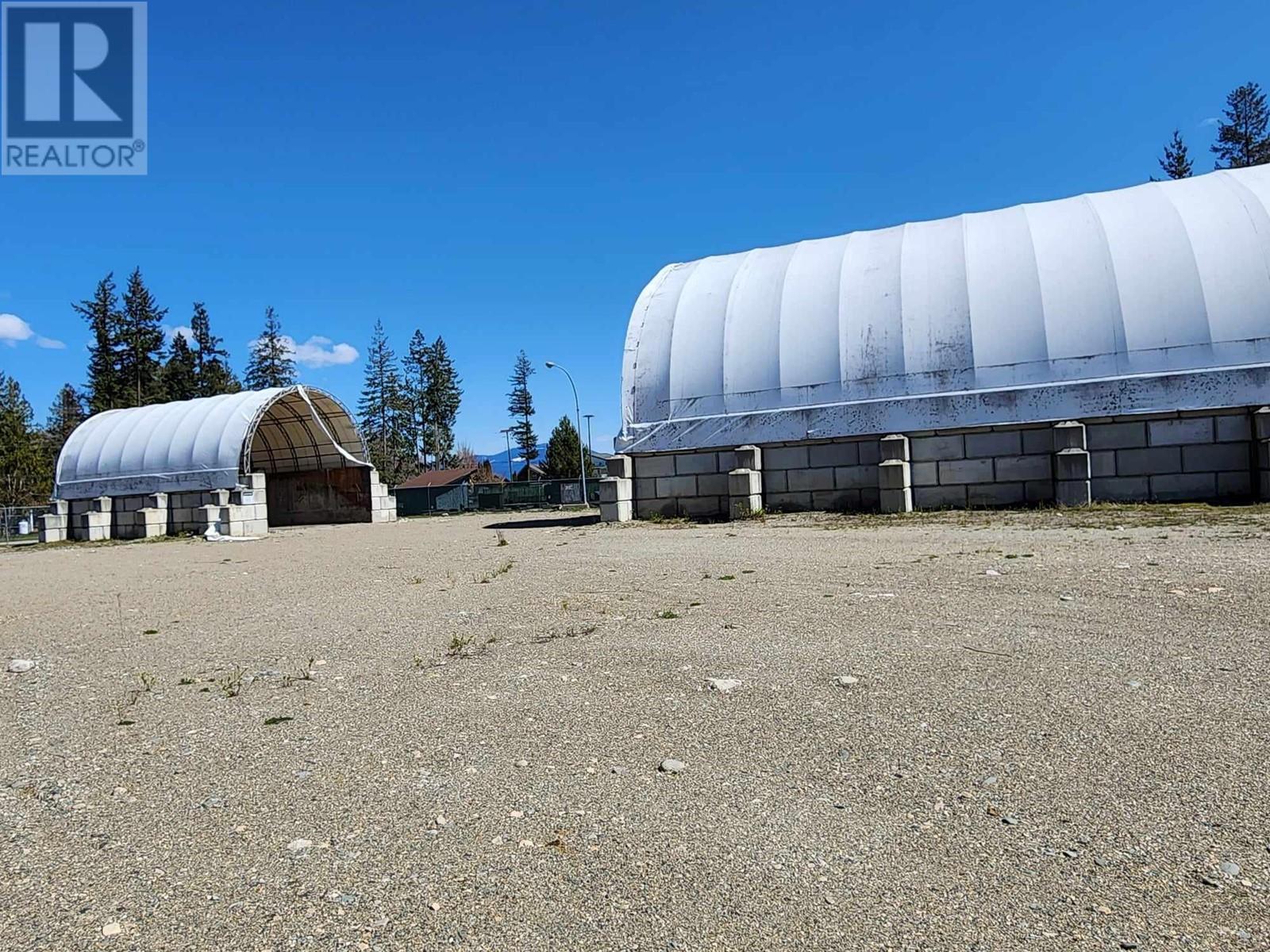 4063 Express Point Crescent. Scotch Creek, British Columbia