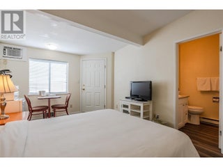 6203 Willow Avenue. Summerland, British Columbia