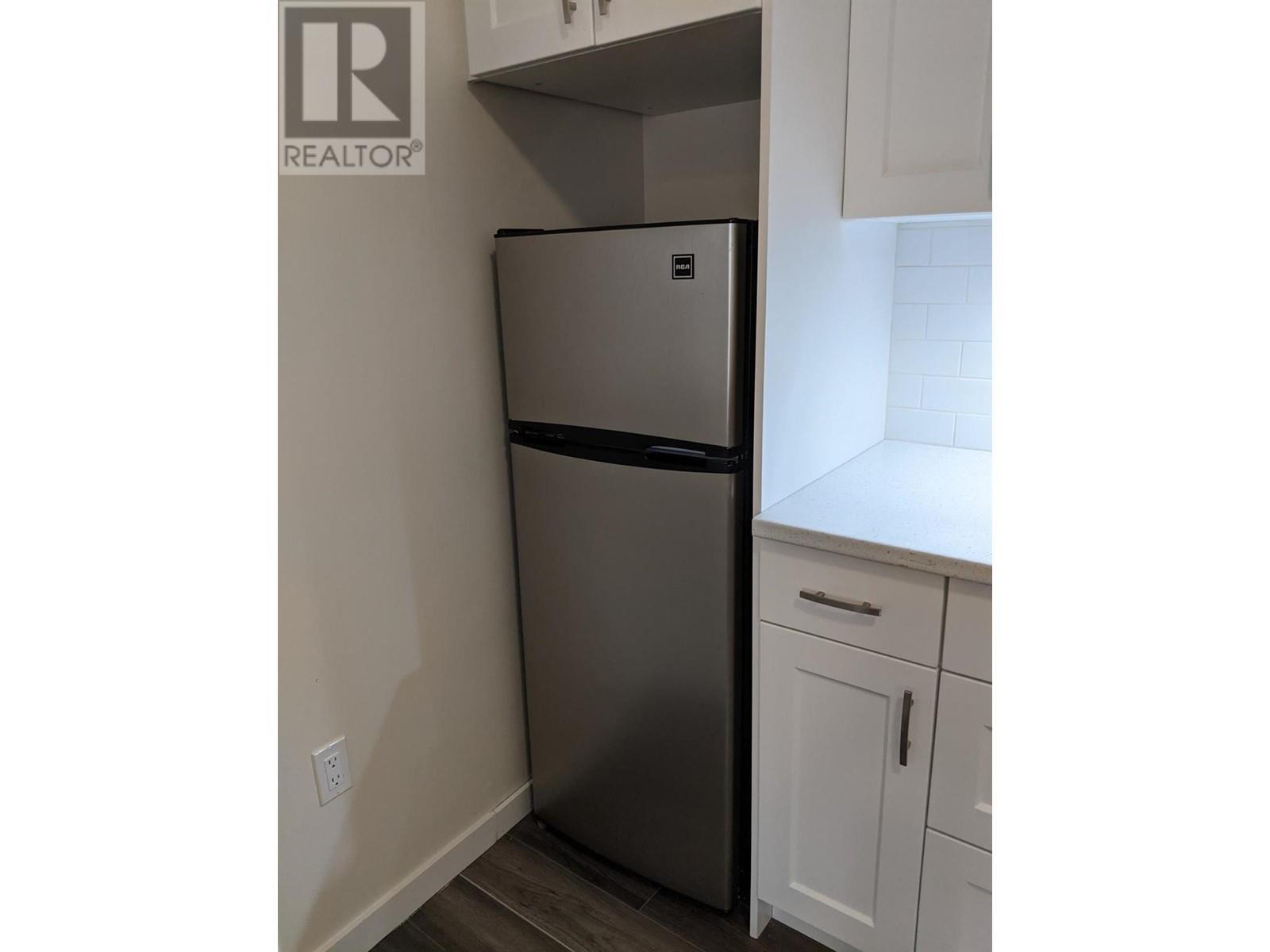 6203 Willow Avenue. Summerland, British Columbia