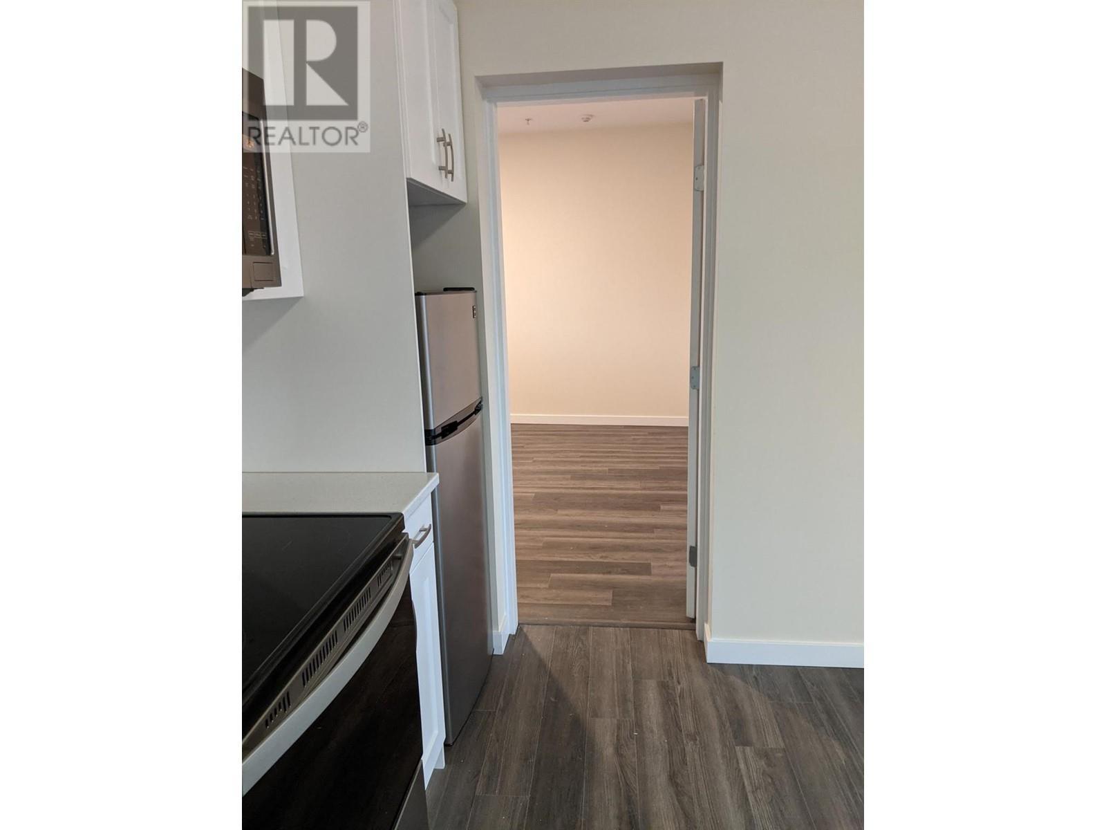 6203 Willow Avenue. Summerland, British Columbia