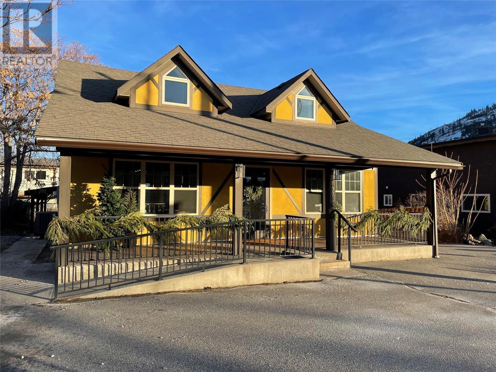 13017 Rosedale Avenue. Summerland, British Columbia