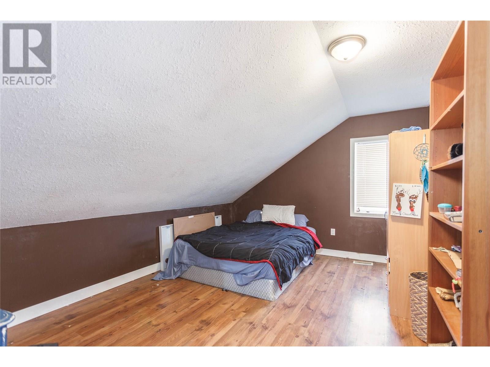 2037 Shuswap Avenue. Lumby, British Columbia