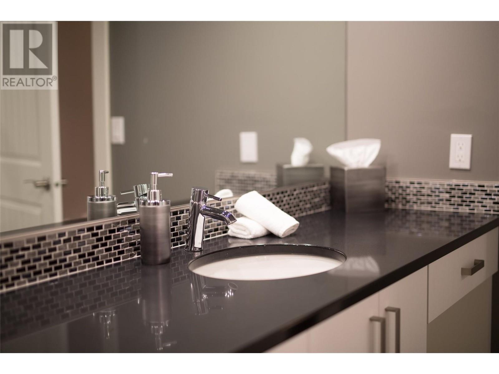 1240 Powerhouse Road Unit# 2103b. Revelstoke, British Columbia