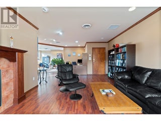 571 6 Street Ne Unit# 203. Salmon Arm, British Columbia