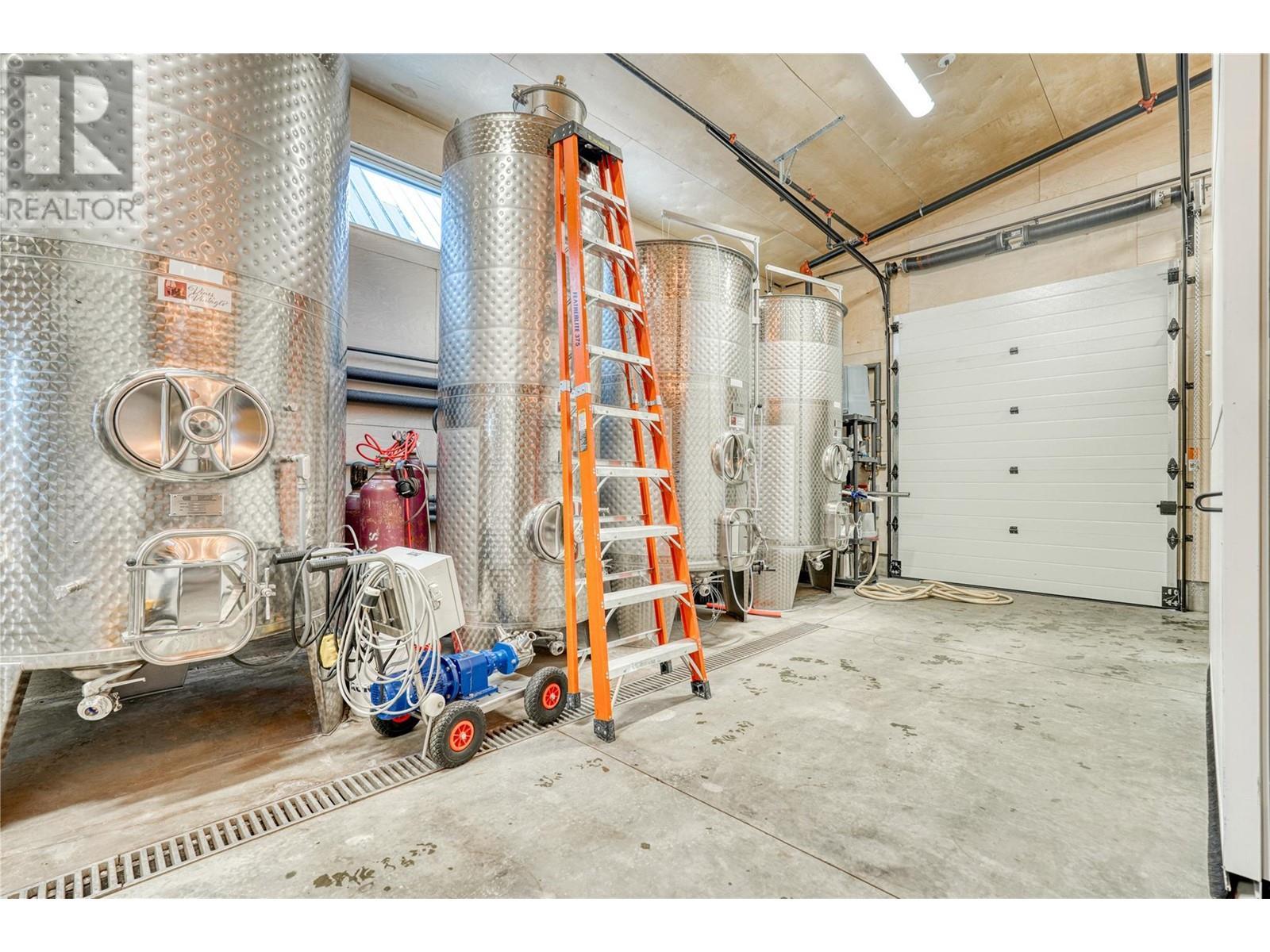 100 Enterprise Way Unit# 115. Oliver, British Columbia