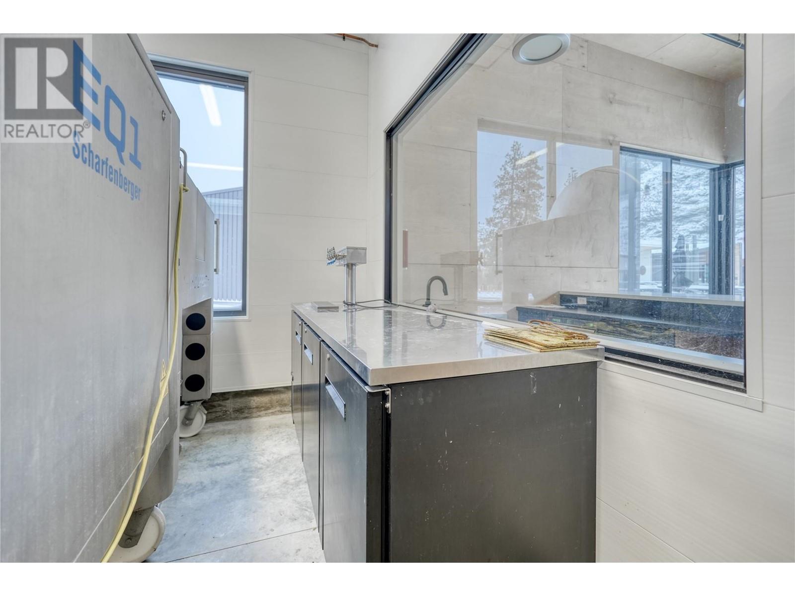 100 Enterprise Way Unit# 115. Oliver, British Columbia