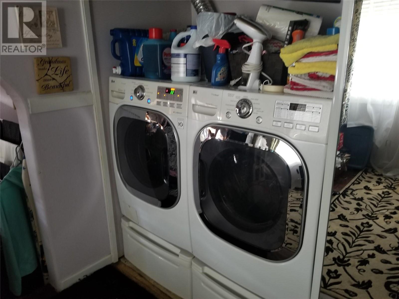 721-725 Shuswap Avenue. Chase, British Columbia