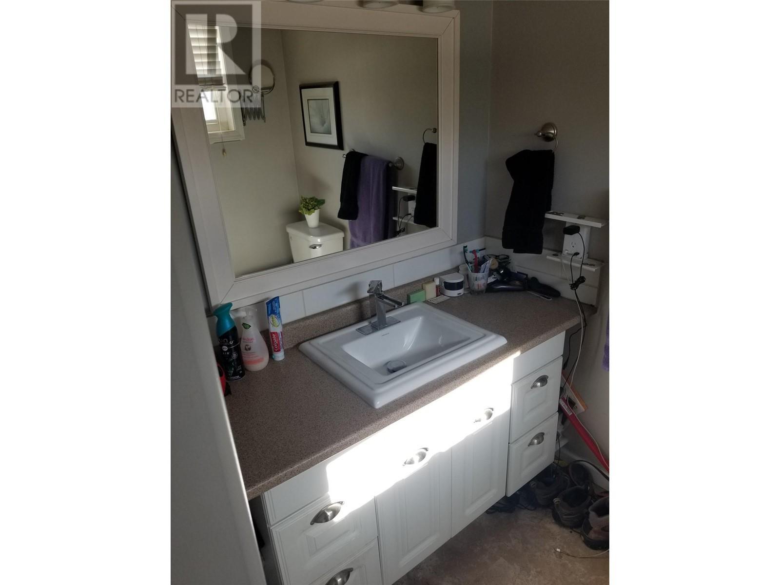 721-725 Shuswap Avenue. Chase, British Columbia