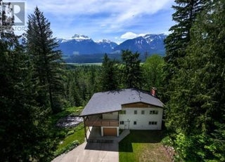 2941 Mcinnes Road. Revelstoke, British Columbia