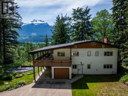 2941 Mcinnes Road. Revelstoke, British Columbia