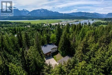 2941 Mcinnes Road. Revelstoke, British Columbia
