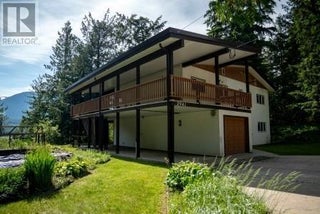 2941 Mcinnes Road. Revelstoke, British Columbia