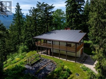 2941 Mcinnes Road. Revelstoke, British Columbia