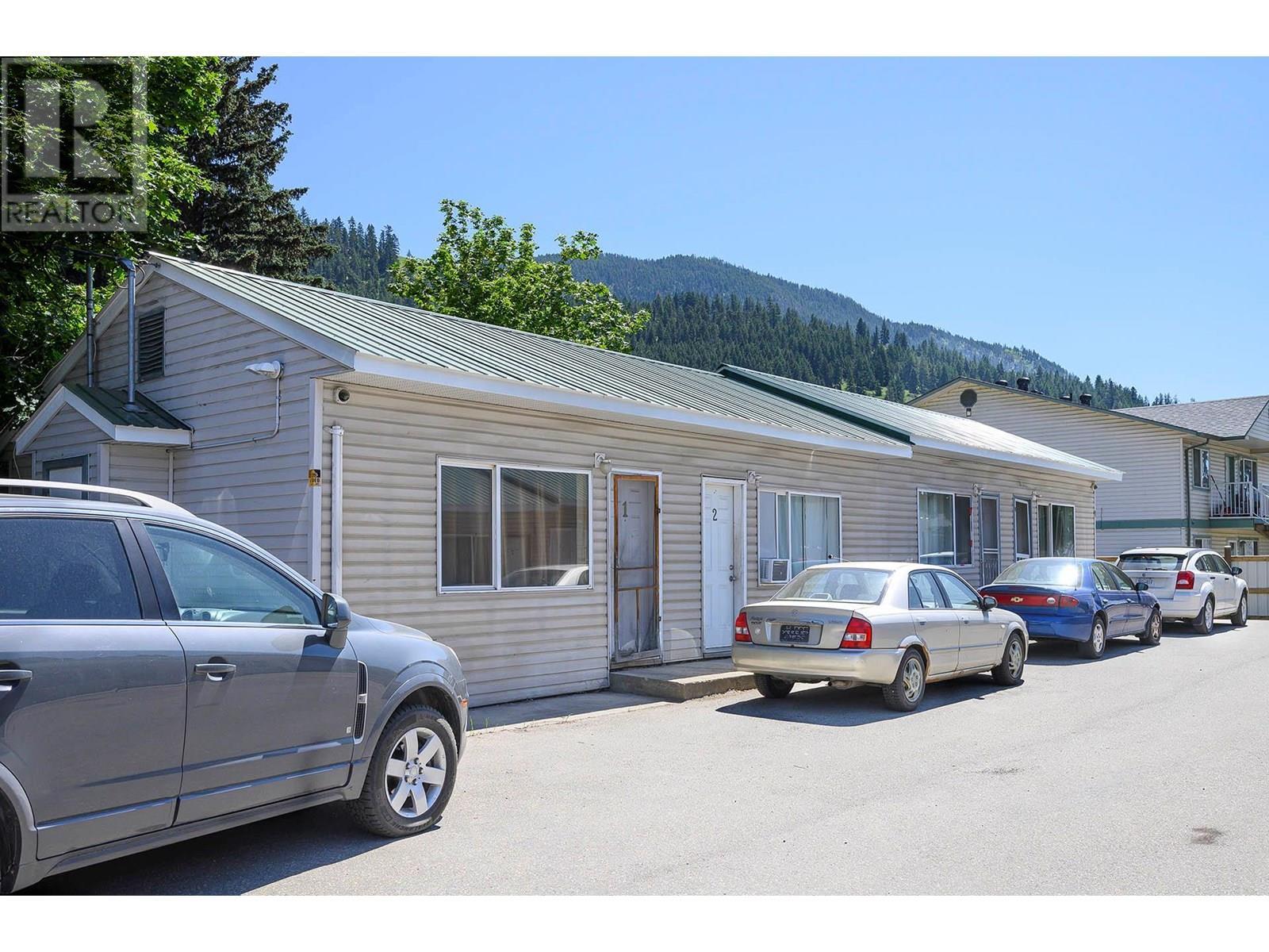 409 Shuswap Avenue. Chase, British Columbia