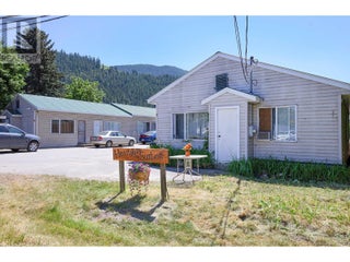 409 Shuswap Avenue. Chase, British Columbia