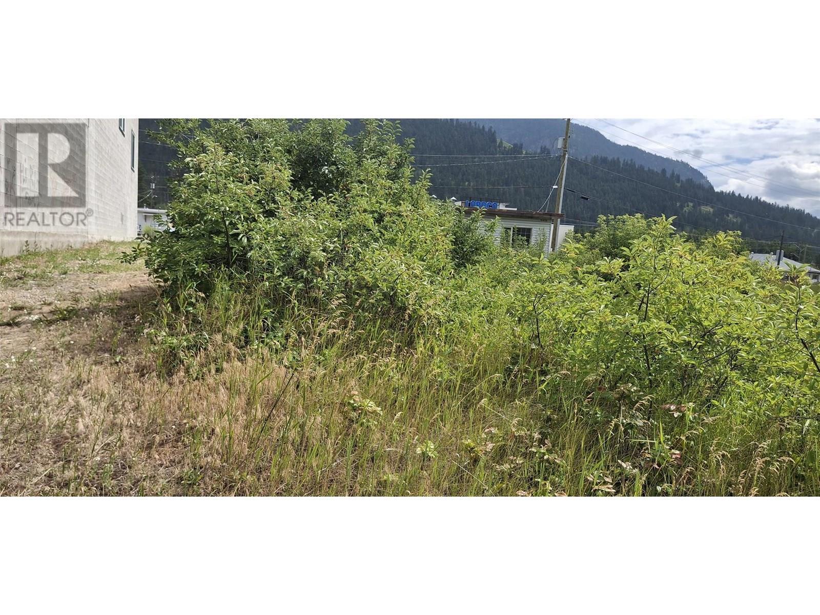 722 1st Avenue. Chase, British Columbia