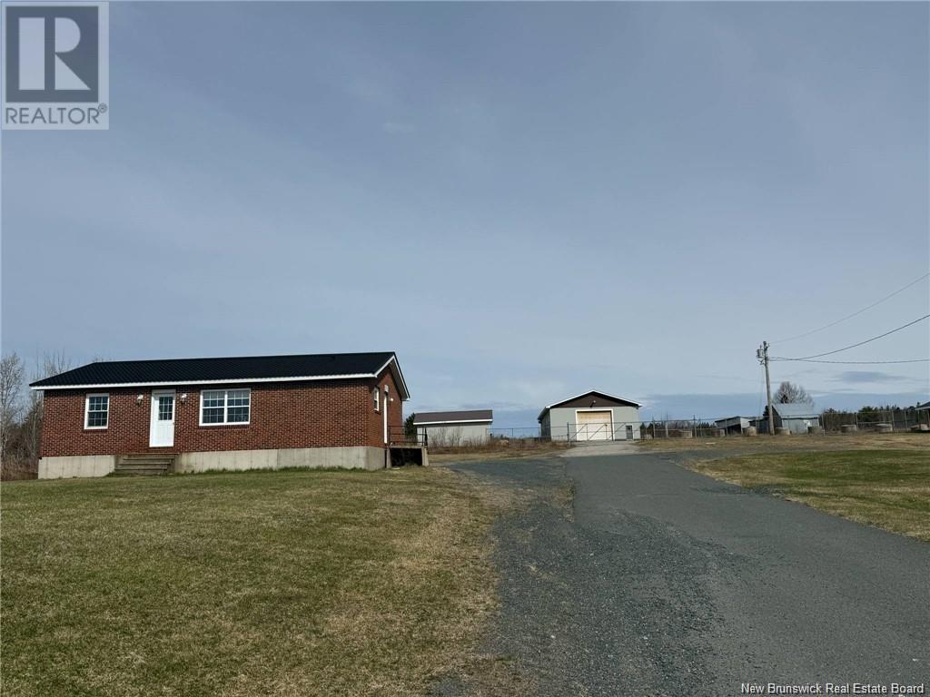 81 Route 11 Hwy, Lower Newcastle