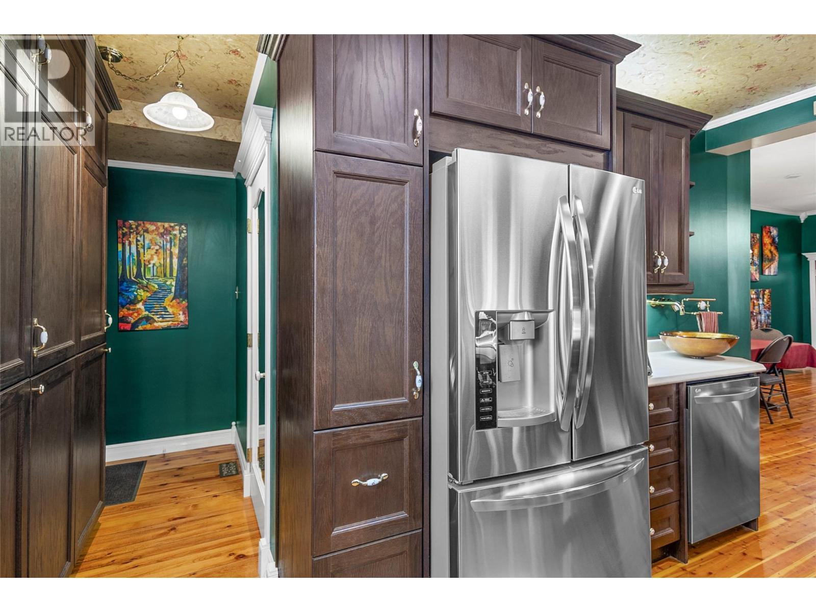 302 First Street W. Revelstoke, British Columbia