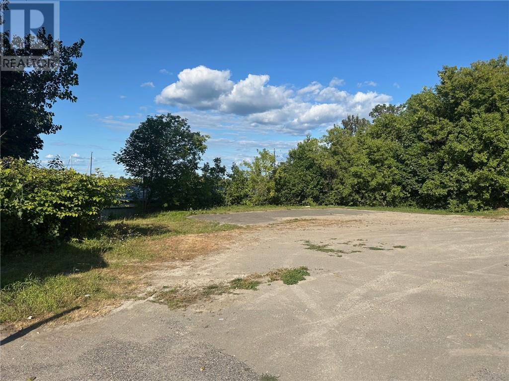 18 Campbell St. E, Little Current