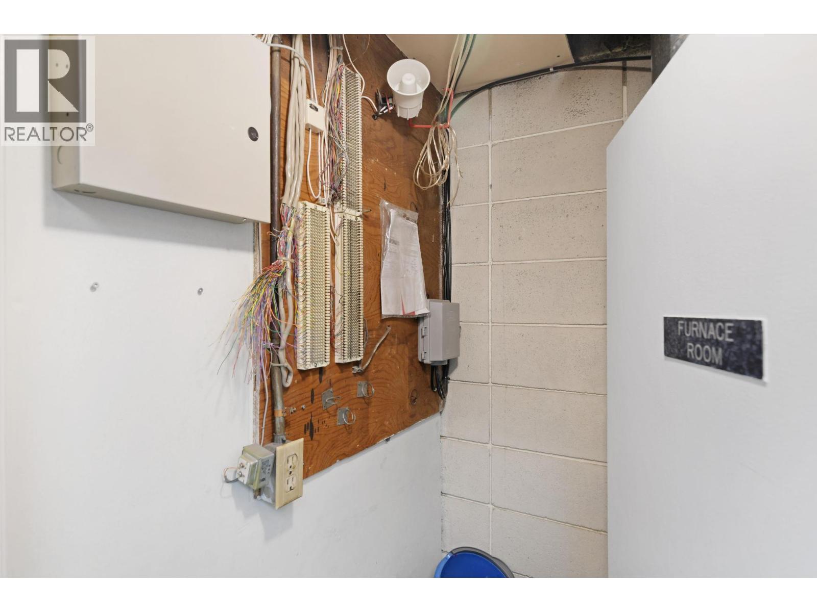 525 - 527 Lawrence Avenue. Kelowna, British Columbia