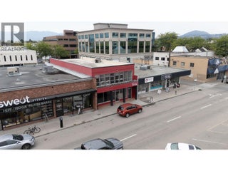 525 - 527 Lawrence Avenue. Kelowna, British Columbia
