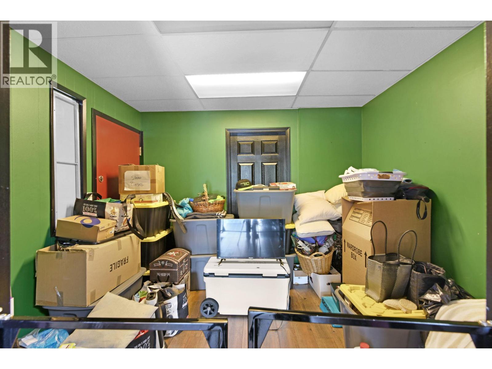 525 - 527 Lawrence Avenue. Kelowna, British Columbia