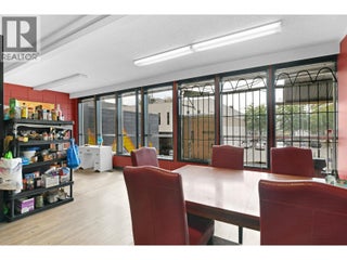 525 - 527 Lawrence Avenue. Kelowna, British Columbia