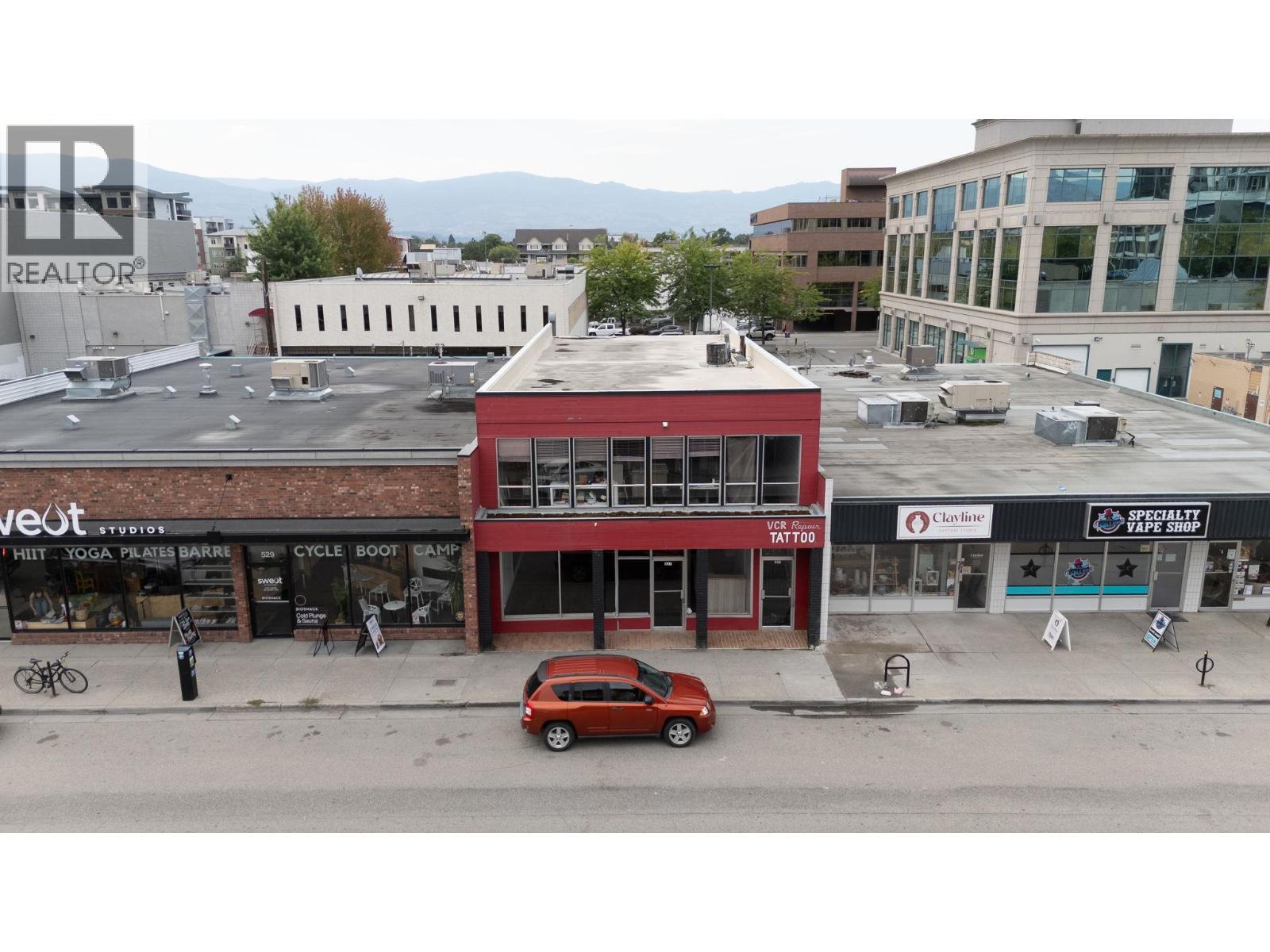 525 - 527 Lawrence Avenue. Kelowna, British Columbia