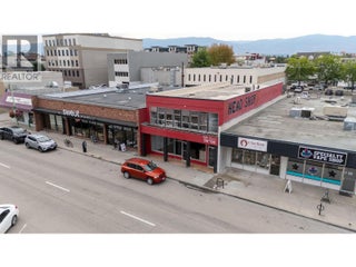 525 - 527 Lawrence Avenue. Kelowna, British Columbia