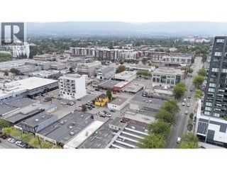 525 - 527 Lawrence Avenue. Kelowna, British Columbia