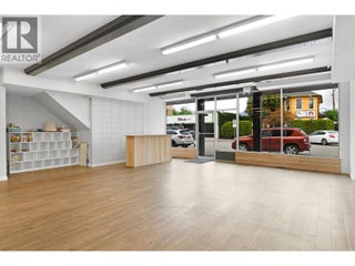 525 - 527 Lawrence Avenue. Kelowna, British Columbia