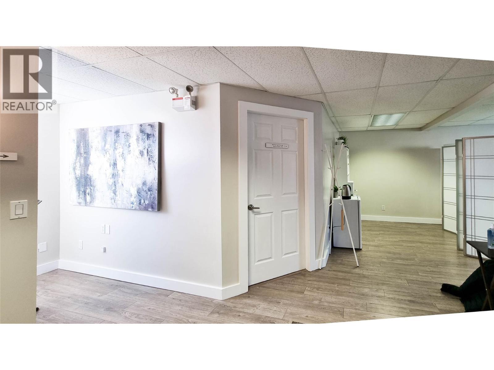 1607 Ellis Street. Kelowna, British Columbia