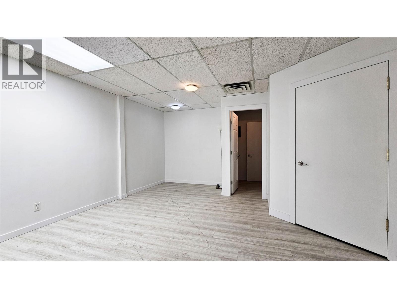 1607 Ellis Street. Kelowna, British Columbia