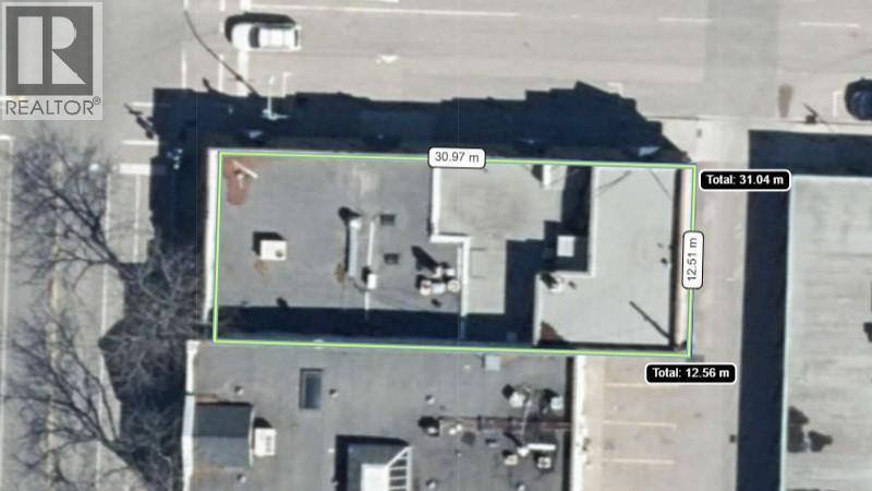 1607 Ellis Street. Kelowna, British Columbia