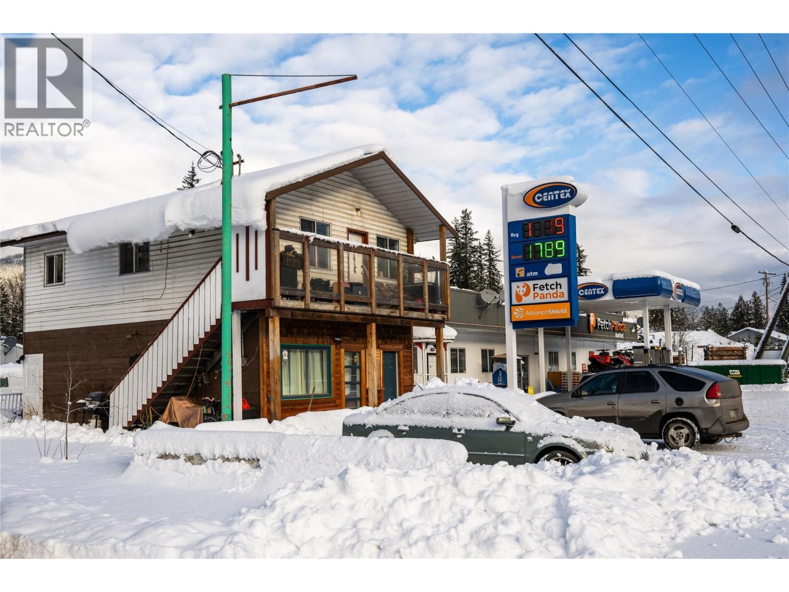 3643 Malakwa Road. Malakwa, British Columbia