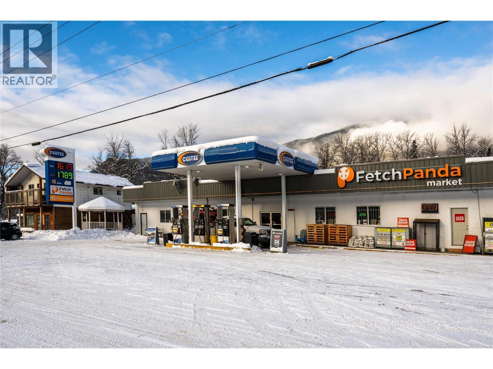 3643 Malakwa Road. Malakwa, British Columbia