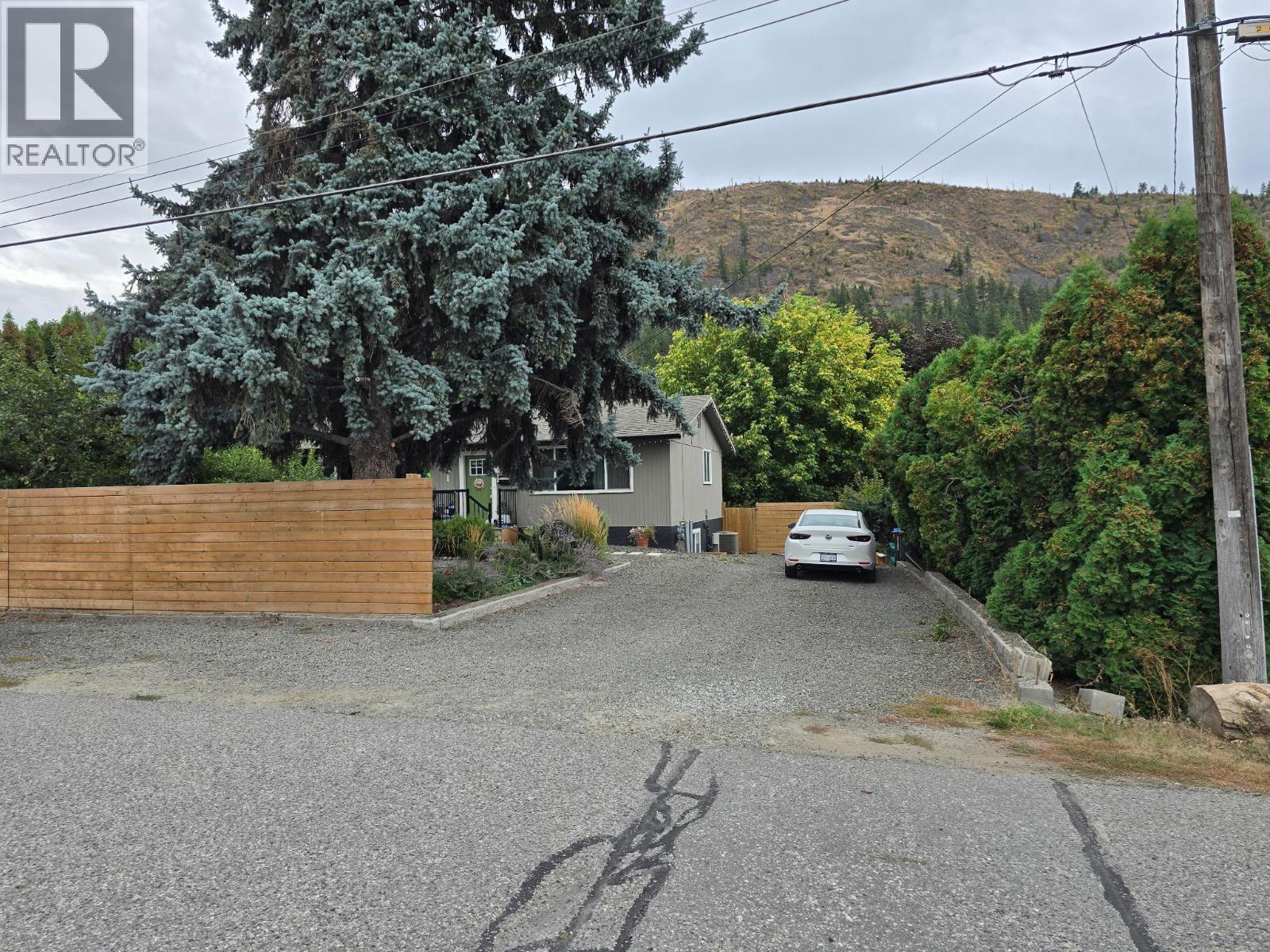 2606 Applewood Road. West Kelowna, British Columbia