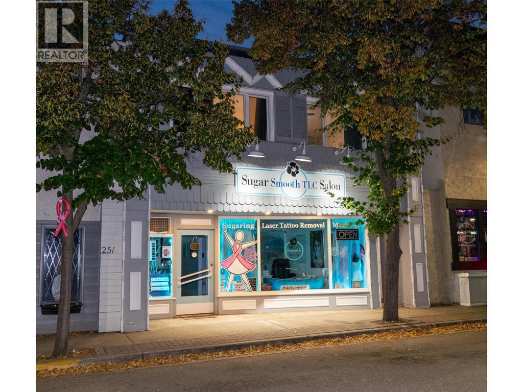 261 Alexander Street Ne, Salmon Arm