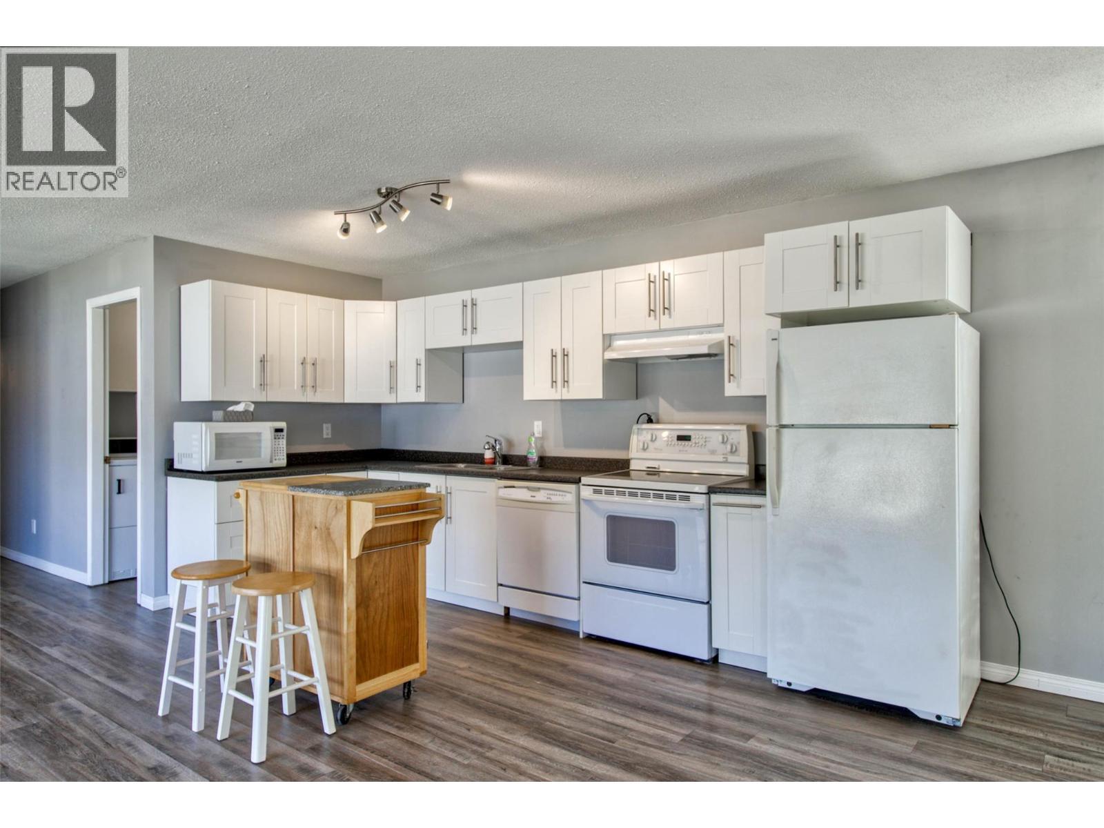 2886 Marine Drive. Blind Bay, British Columbia