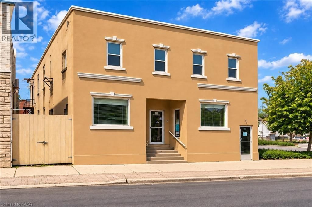 828 3rd Avenue E, Owen Sound