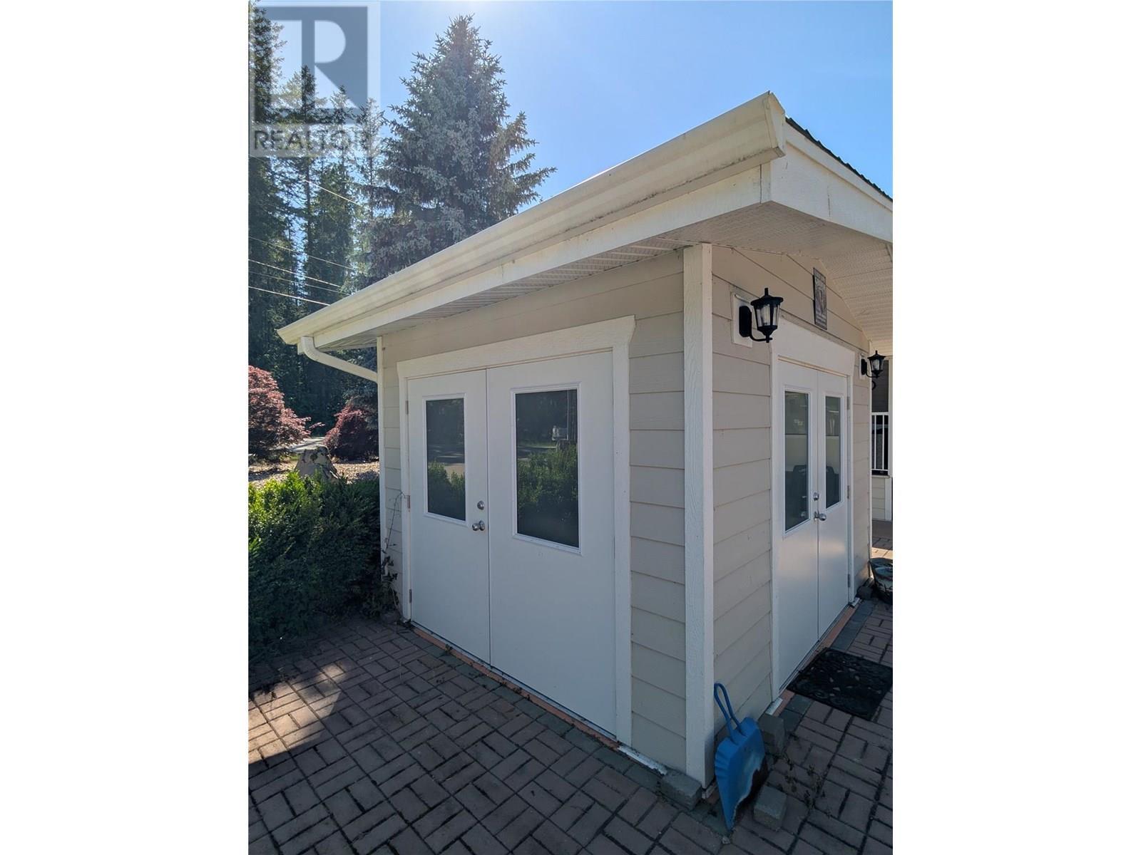 3303 Mabel Lake Road Unit# 52. Enderby, British Columbia