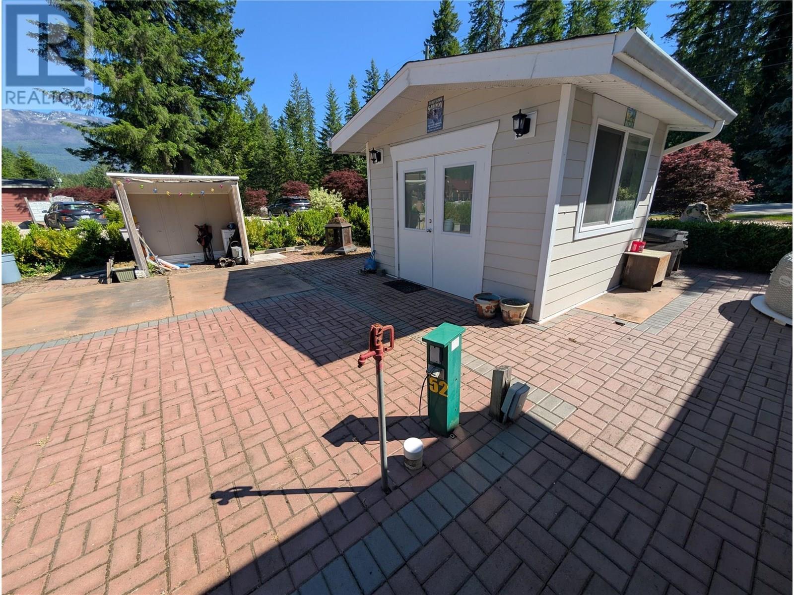 3303 Mabel Lake Road Unit# 52. Enderby, British Columbia