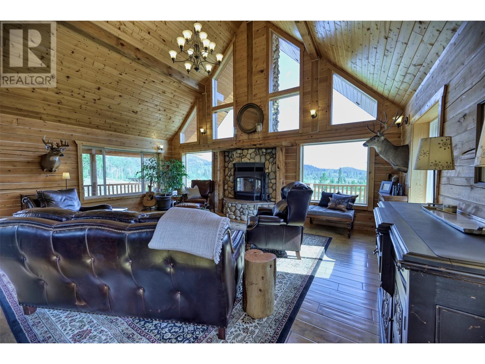 1000 Halfway Lake Road. Princeton, British Columbia