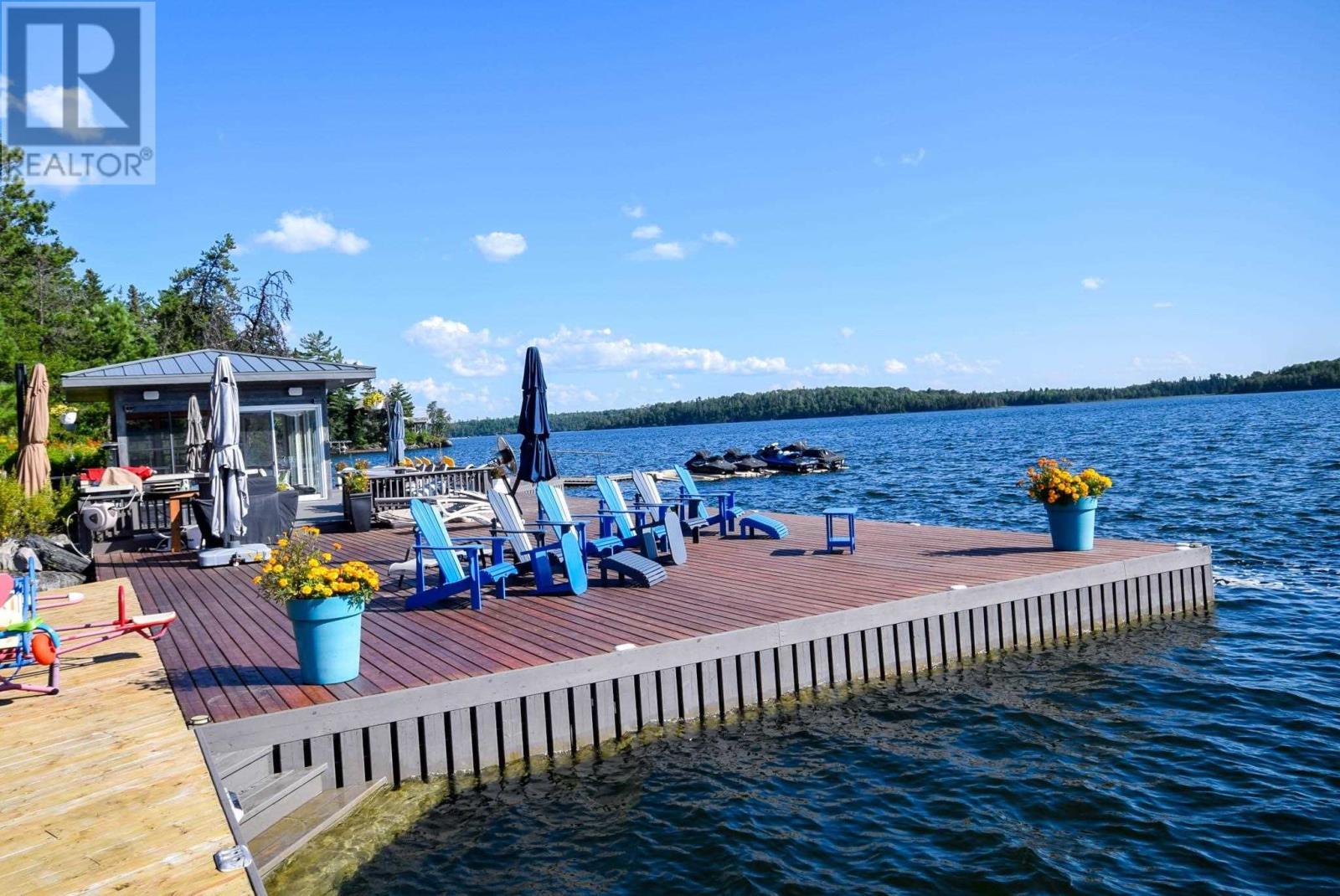 A15 Clearwater Baylake Of The Woods W OF KEEWATIN Luxury Home for