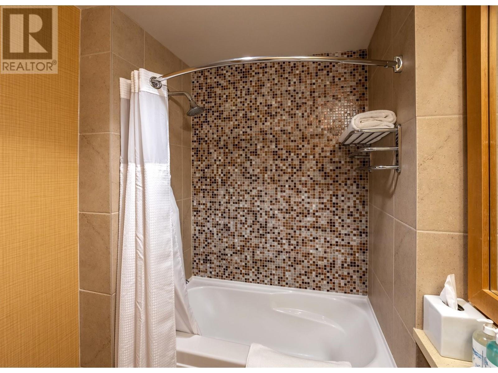 15 Park Place Unit# 327. Osoyoos, British Columbia