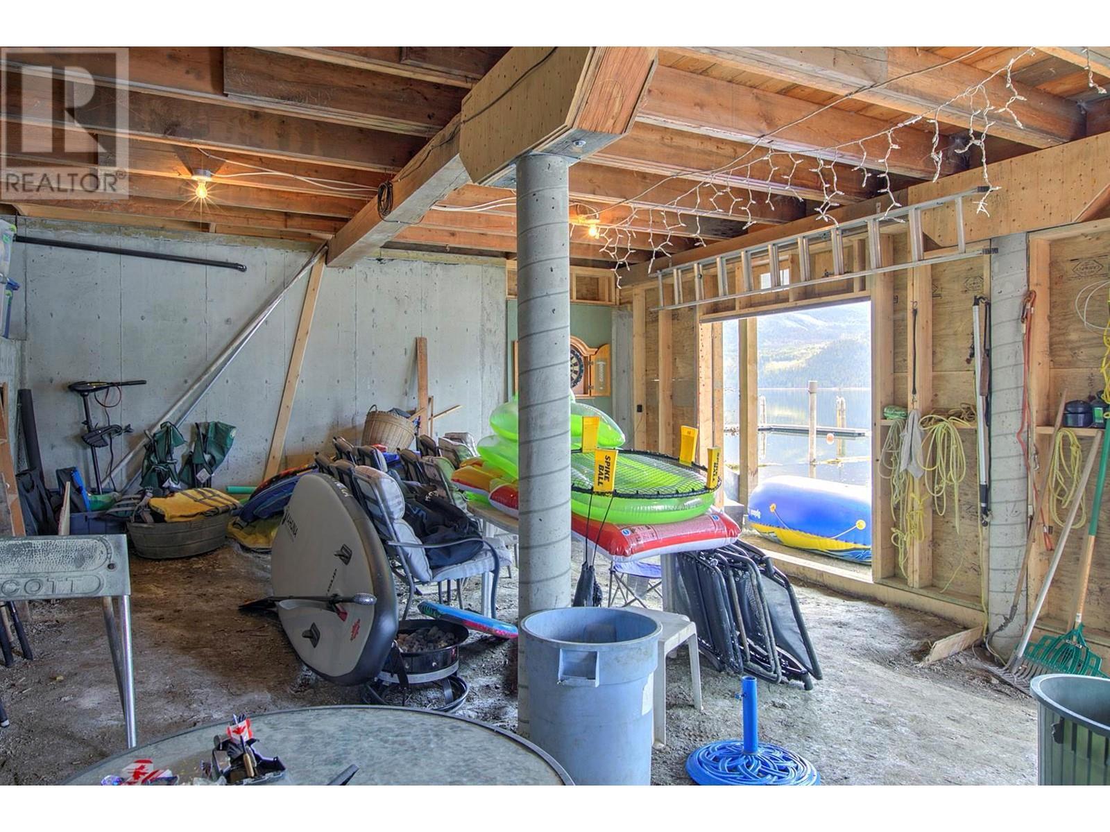 3602 Mabel Lake Road Unit# 5. Lumby, British Columbia