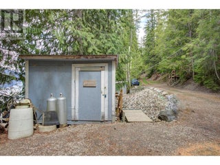 3602 Mabel Lake Road Unit# 5. Lumby, British Columbia